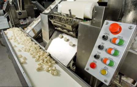 食品加工工作臺(tái)，休閑食品檢測(cè)篩選輸送線